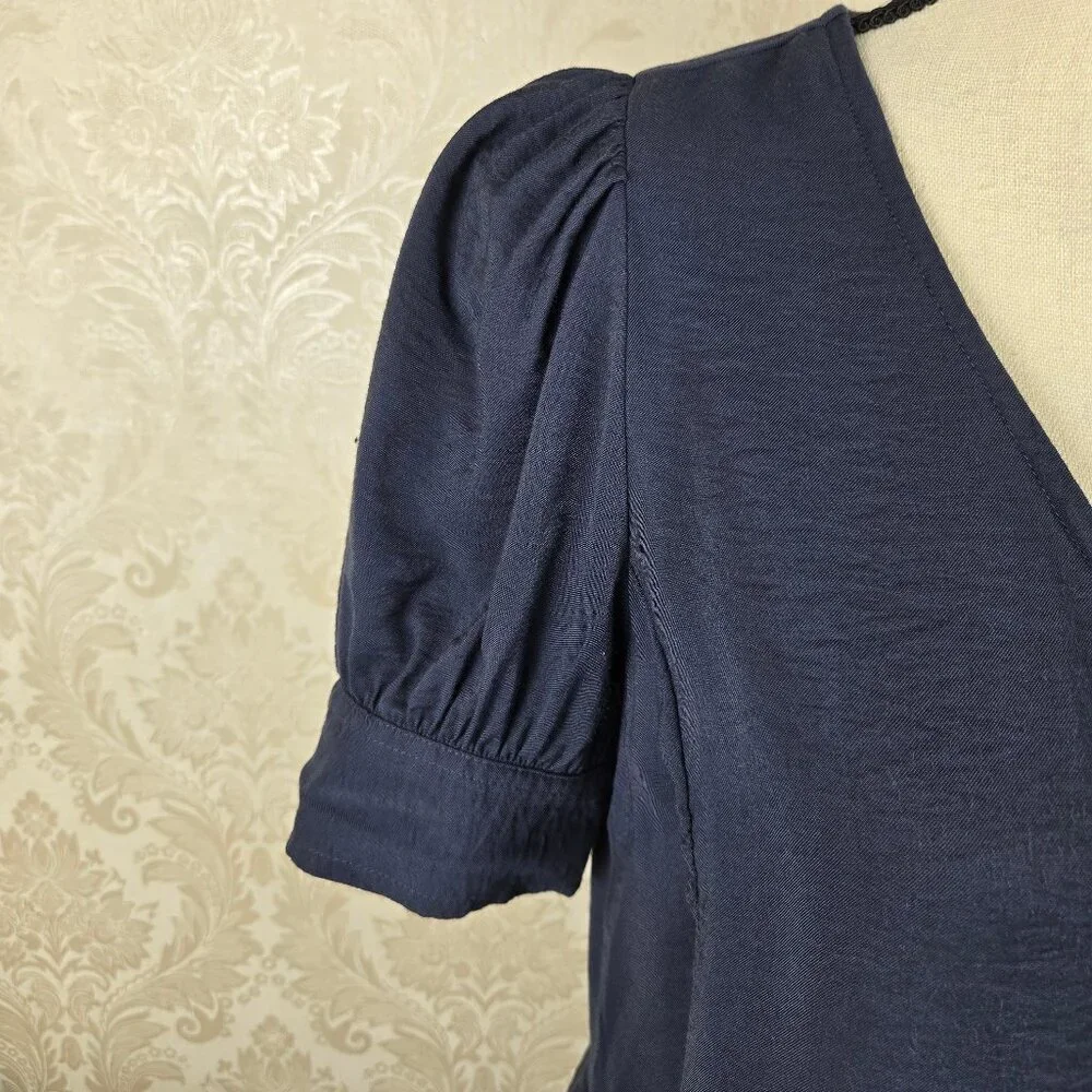 Madewell Size Small Navy Blue Peplum Top Puff Sleeves Vneck Button Front